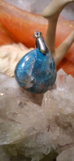 Apatite bleue