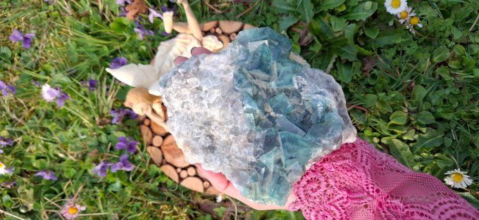 Fluorite cubique sur Gangue